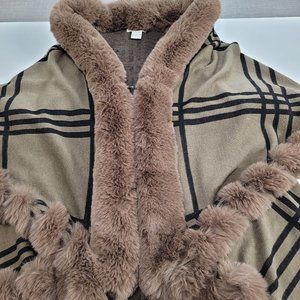 Ace Fashion Faux Fir Trimmed Cape